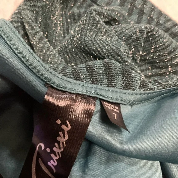 TRIXXI WOMEN'S SHIMMERY 3/4 SLEEVE DRESS - Picture 3 of 7